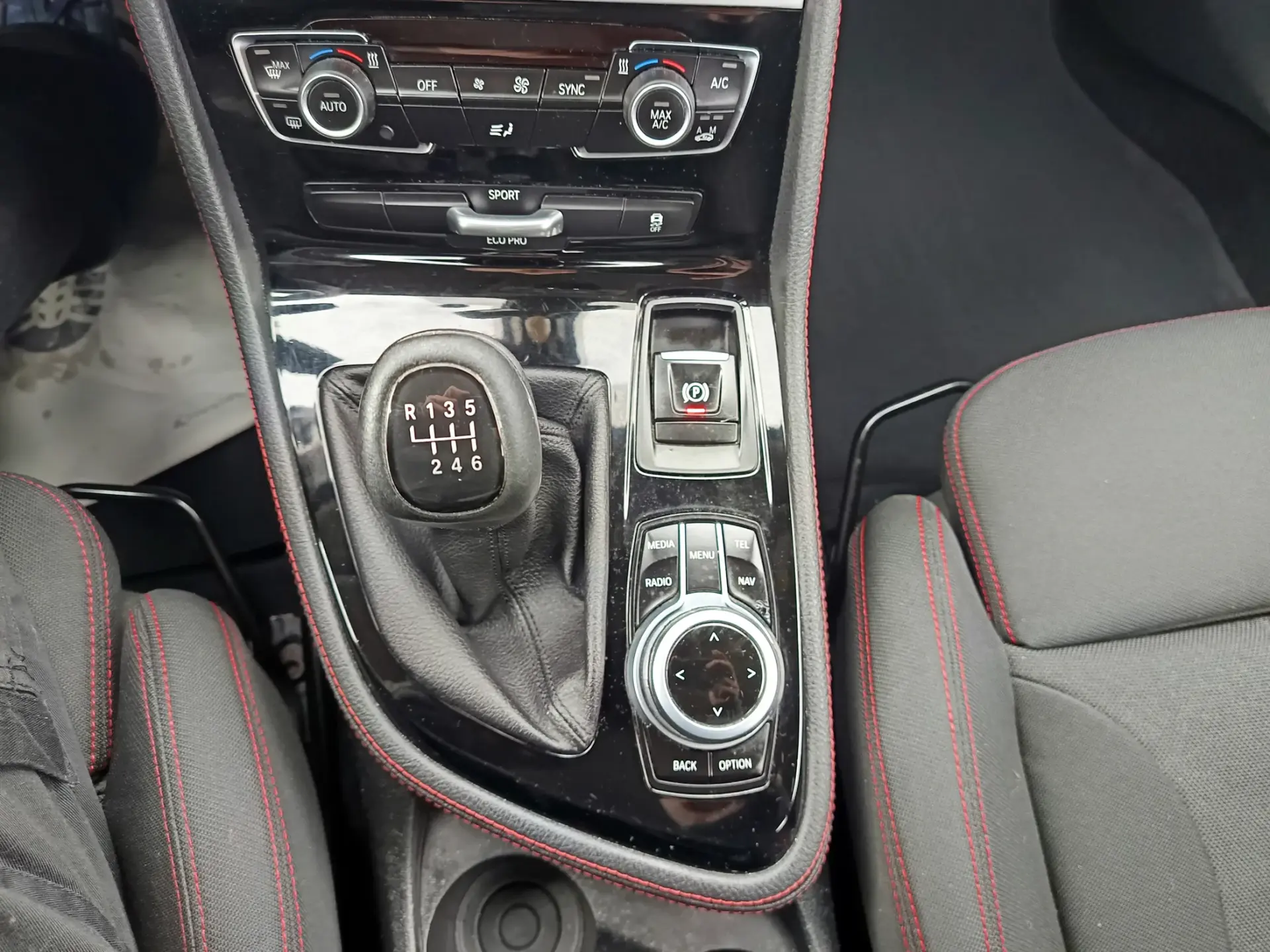 BMW 218 Active Tourer i Sport Line 27