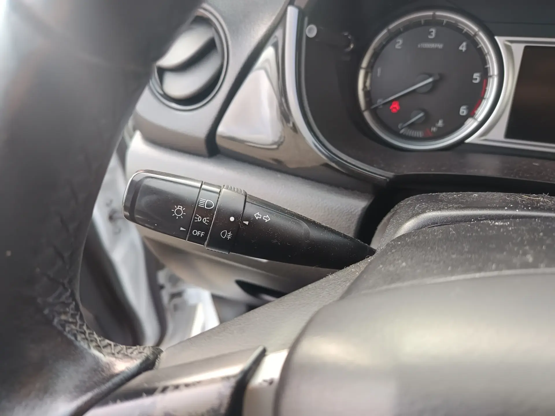 Suzuki Vitara 1.6 DDiS GLX 19