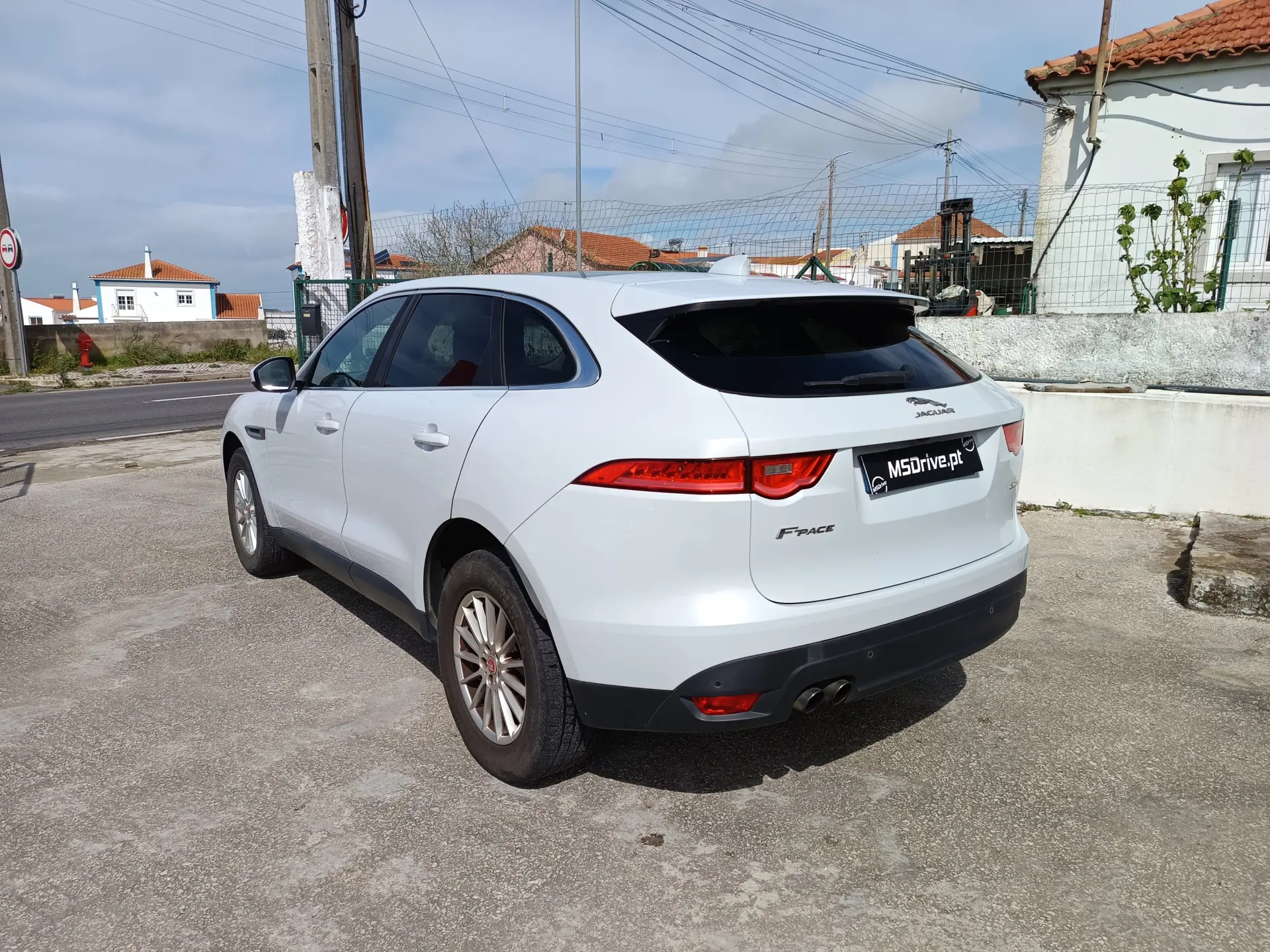 Jaguar F-Pace 2.0 i4D Prestige AWD 3