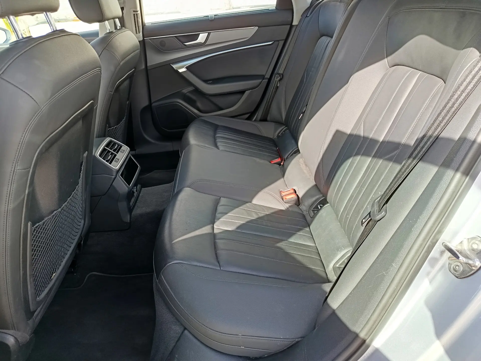 Audi A6 50 TFSIe quattro S tronic 13