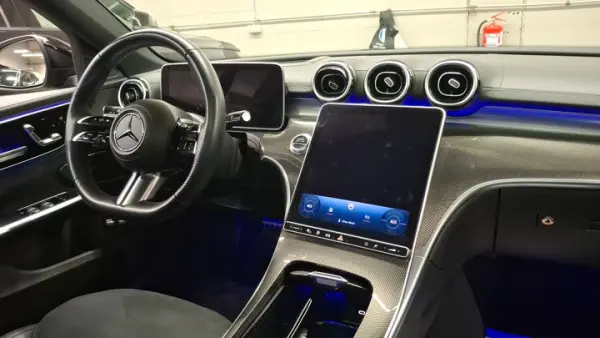 Mercedes-Benz C 300 e T 9G-TRONIC AMG Line 6