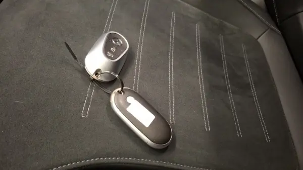 Mercedes-Benz C 300 e T 9G-TRONIC AMG Line 8