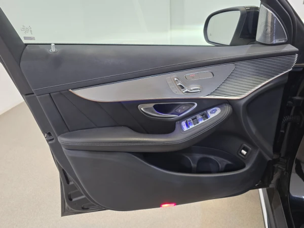 Mercedes-Benz EQC 4Matic AMG 13