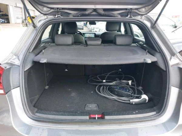 Mercedes-Benz A 250 A 250e Hybrid Aut. LED-Xenon Widescreen Navi 1/2 Sport-Leather KeylessGo Camera Klima PDC ... 11