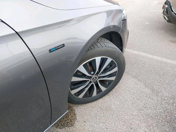 Mercedes-Benz A 250 A 250e Hybrid Aut. LED-Xenon Widescreen Navi 1/2 Sport-Leather KeylessGo Camera Klima PDC ... 16