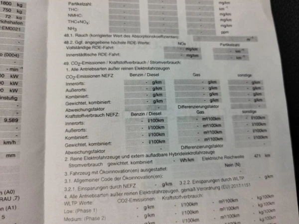 Mercedes-Benz EQC 400 4MATIC Business Solution 5d 7