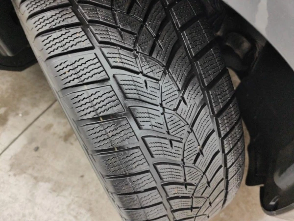 Mercedes-Benz EQC 400 4MATIC Business Solution 5d 13