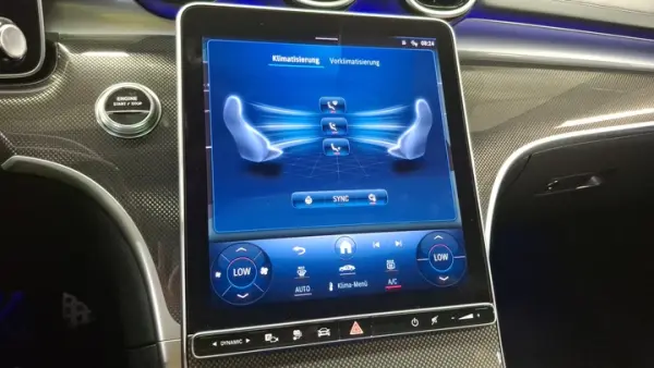 Mercedes-Benz C 300 e T 9G-TRONIC AMG Line 10