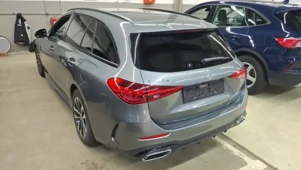 Mercedes-Benz C 300 e T 9G-TRONIC AMG Line 3