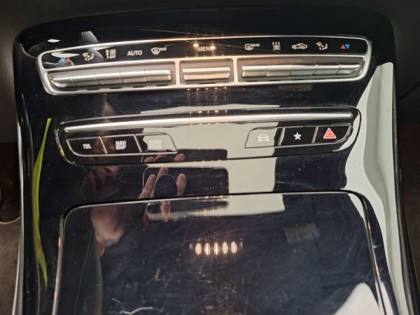 Mercedes-Benz EQC 400 4MATIC AMG 13