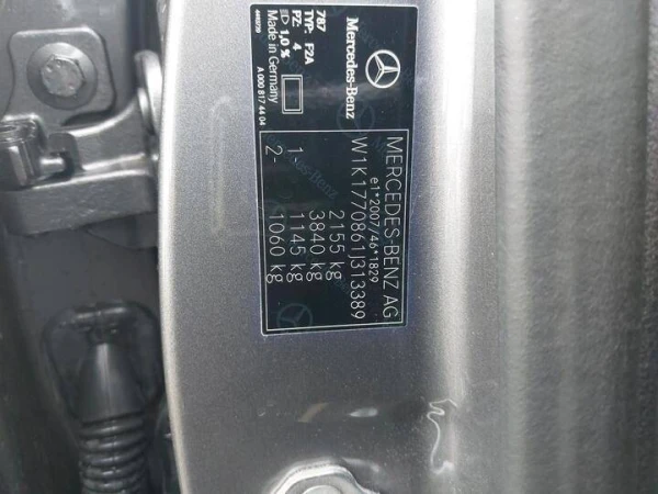 Mercedes-Benz A 250 A 250e Hybrid Aut. LED-Xenon Widescreen Navi 1/2 Sport-Leather KeylessGo Camera Klima PDC ... 14