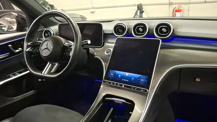 Mercedes-Benz C 300 e T 9G-TRONIC AMG Line 6