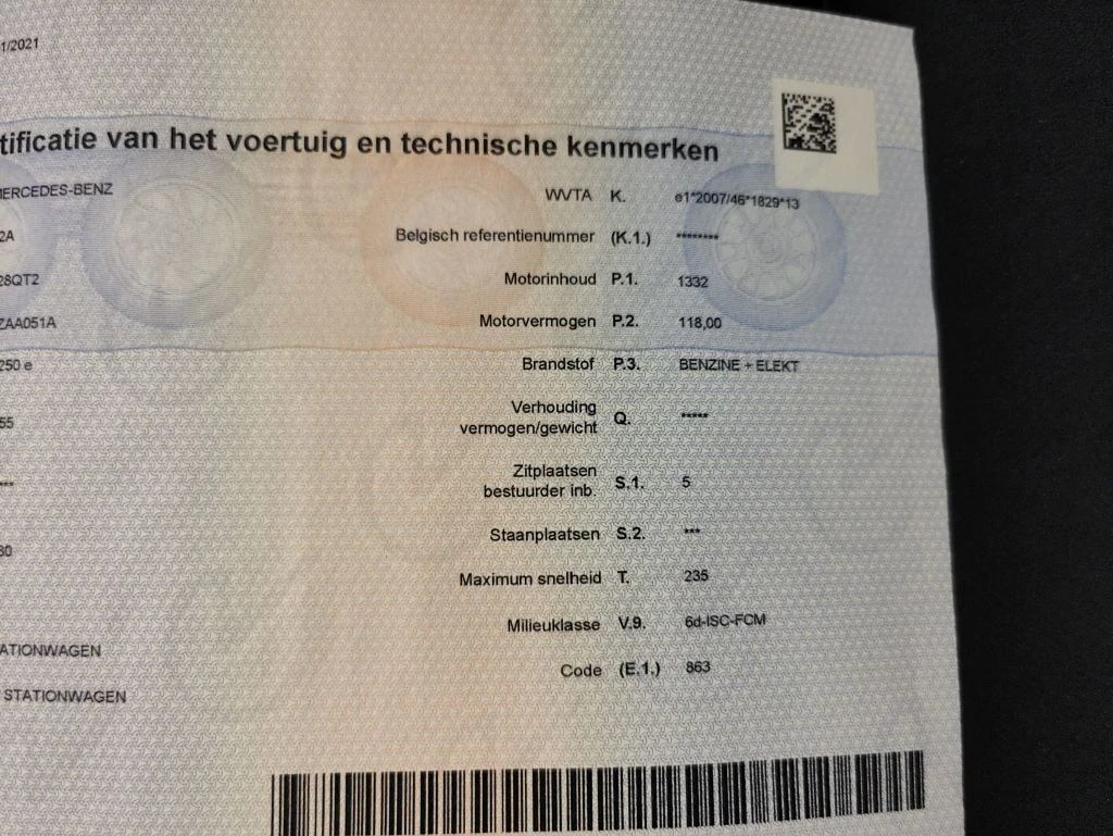 Mercedes-Benz A 250 A250E 8