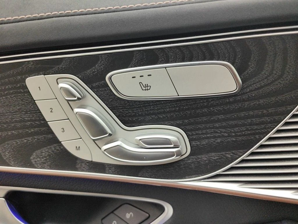 Mercedes-Benz EQC 400 4MATIC Business Solution 5d 19