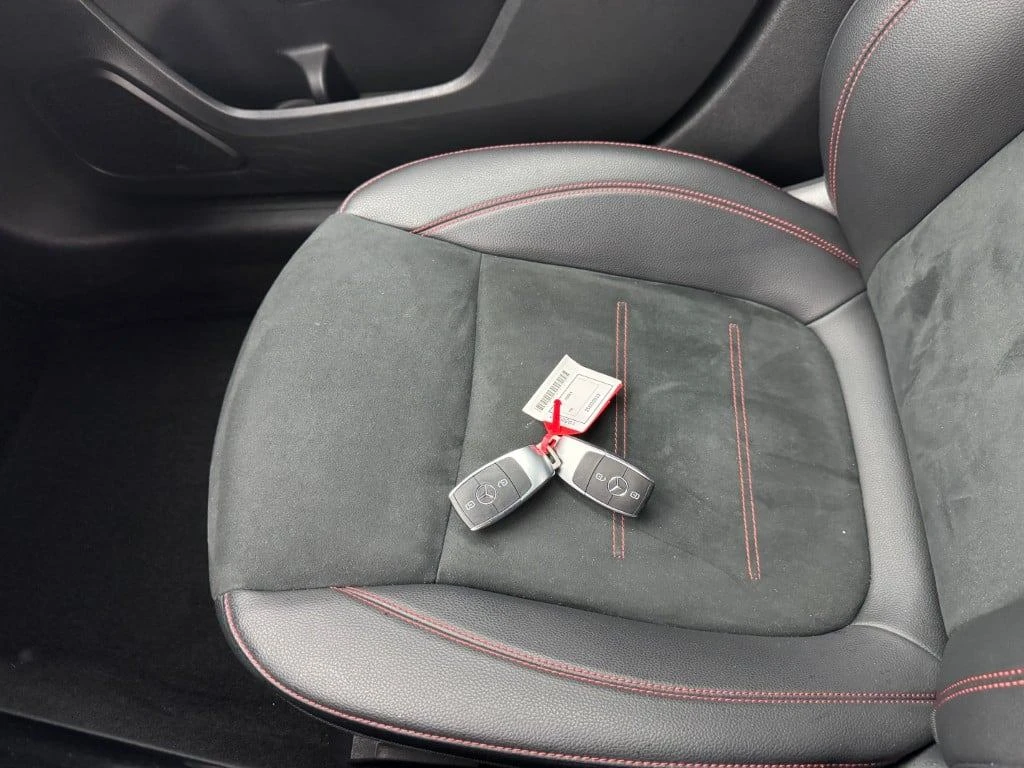 Mercedes-Benz A 250 E AMG 5