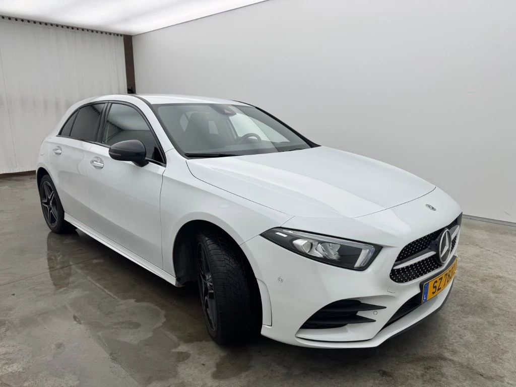 Mercedes-Benz A 250 E AMG 3