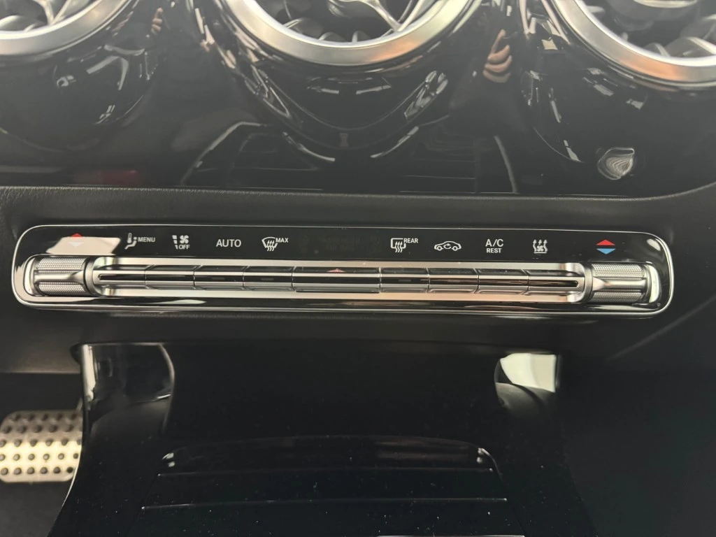 Mercedes-Benz A 250 E AMG 16