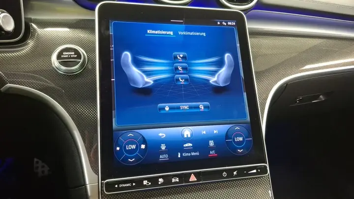 Mercedes-Benz C 300 e T 9G-TRONIC AMG Line 10