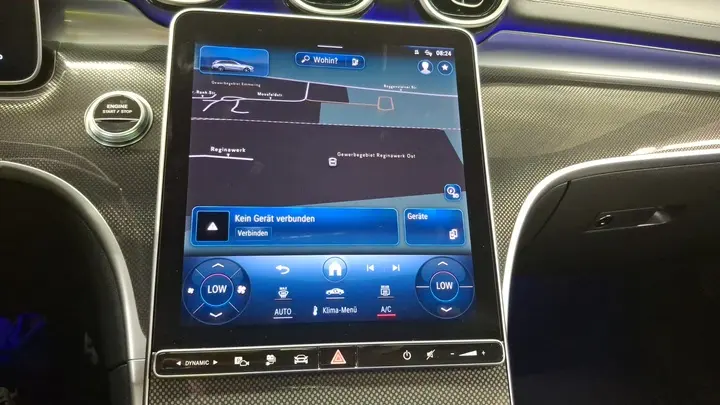 Mercedes-Benz C 300 e T 9G-TRONIC AMG Line 9