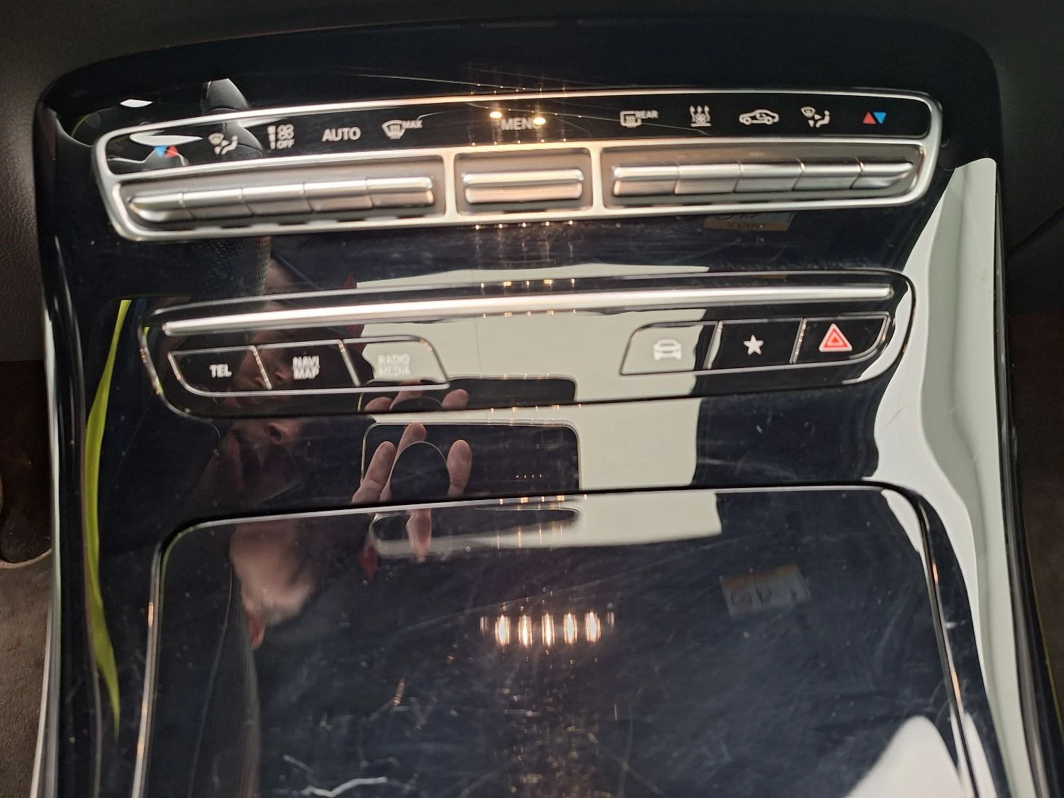 Mercedes-Benz EQC 400 4MATIC AMG 13