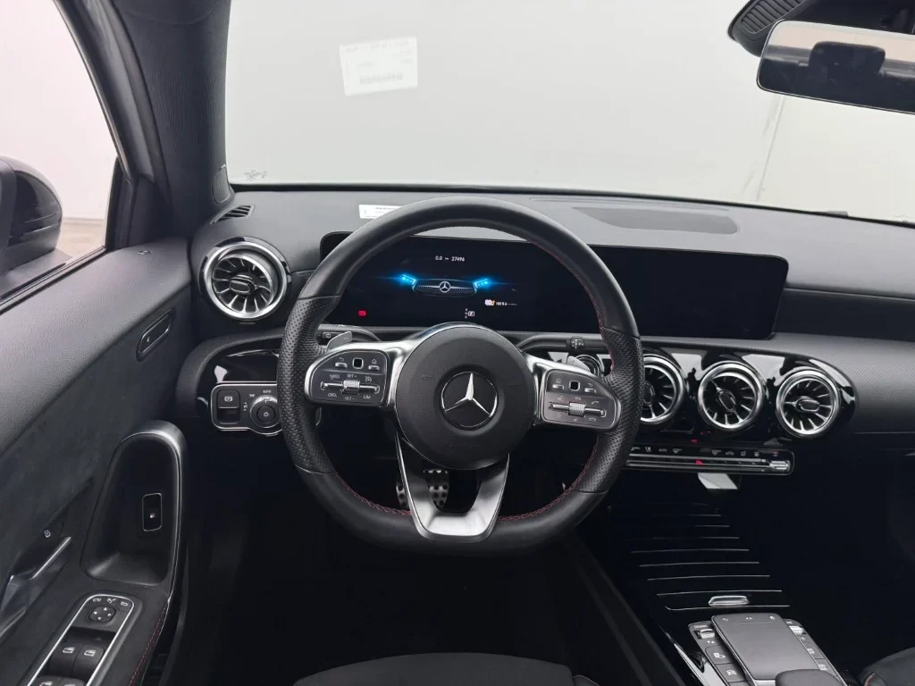 Mercedes-Benz A 250 E AMG 7