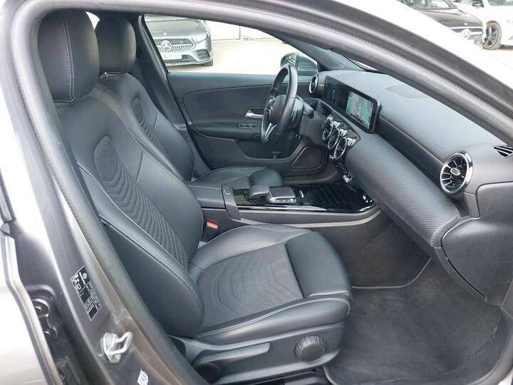 Mercedes-Benz A 250 A 250e Hybrid Aut. LED-Xenon Widescreen Navi 1/2 Sport-Leather KeylessGo Camera Klima PDC ... 9