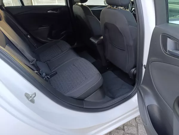 Opel Astra Sports Tourer 1.0 Dynamic S/S (2016-2017) 11