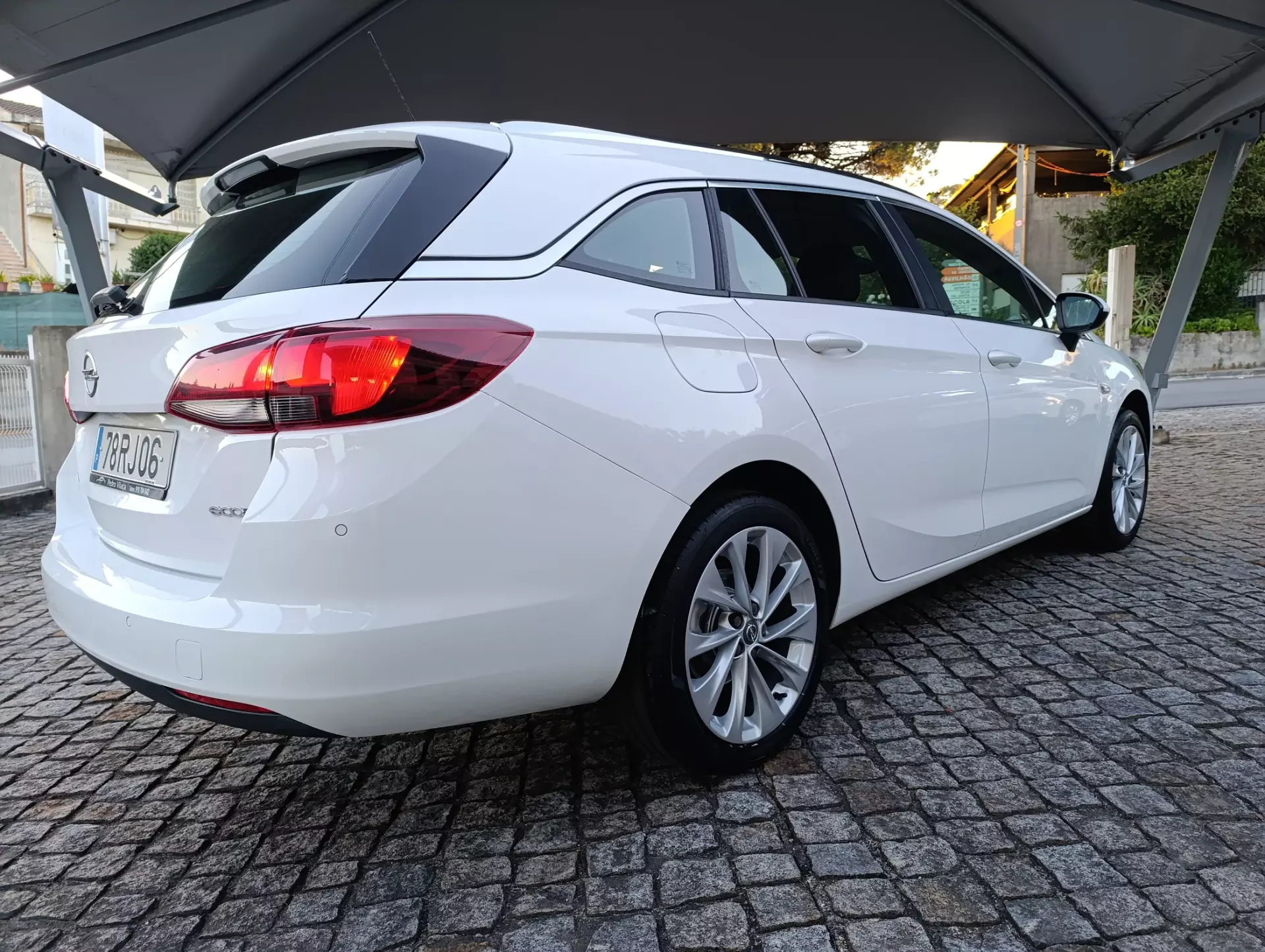 Opel Astra Sports Tourer 1.0 Dynamic S/S (2016-2017) 3