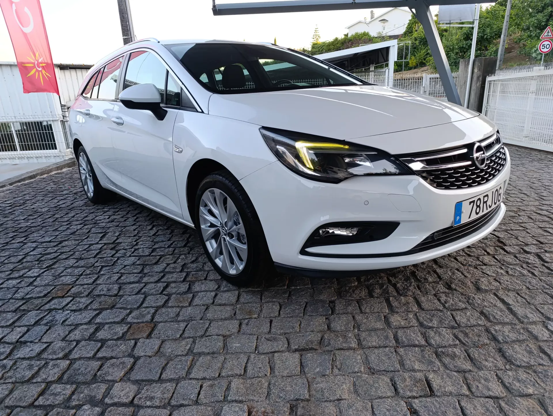 Opel Astra Sports Tourer 1.0 Dynamic S/S (2016-2017) 4