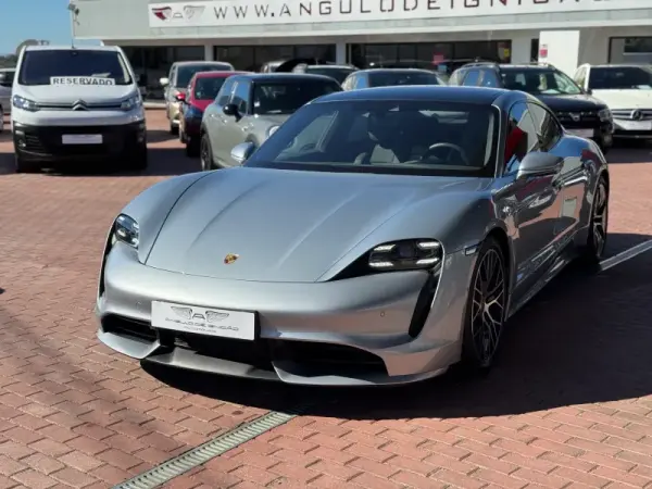 Porsche Taycan Turbo 3