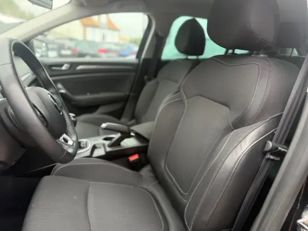 Renault Mégane 1.5 Blue dCi Intens 16