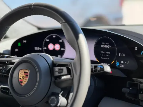 Porsche Taycan Turbo 11