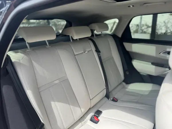 Land Rover Range Rover Velar 2.0 D200 AWD Dynamic SE 20