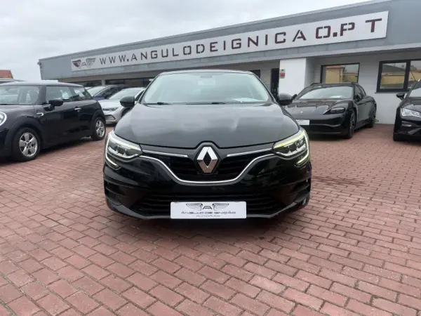 Renault Mégane 1.5 Blue dCi Intens 3