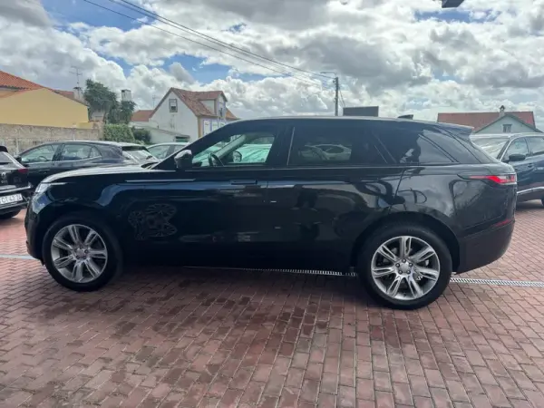 Land Rover Range Rover Velar 2.0 D200 AWD Dynamic SE 12