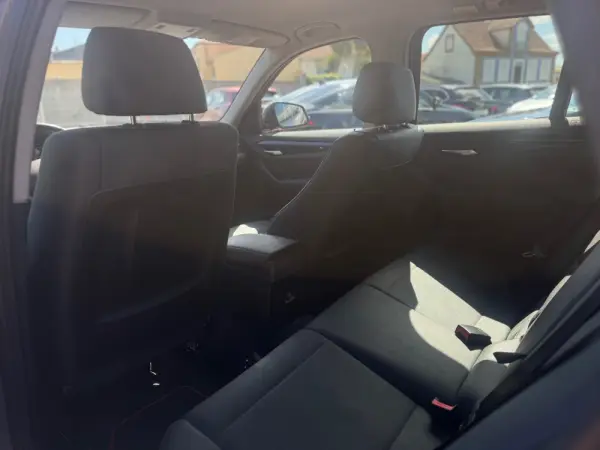 BMW X1 18 d sDrive 16