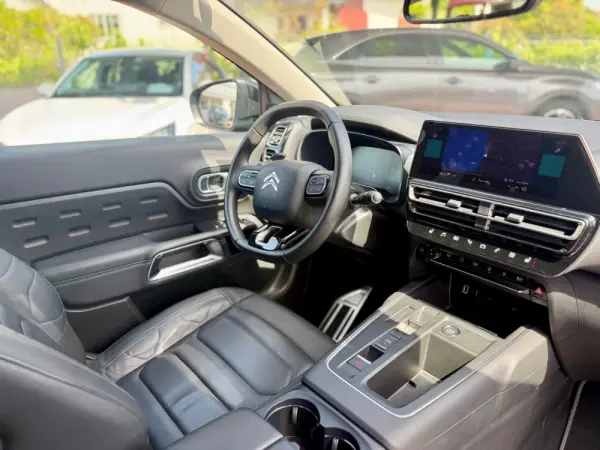 Citroën C5 Aircross 1.6 Hybrid Feel e-EAT8 13