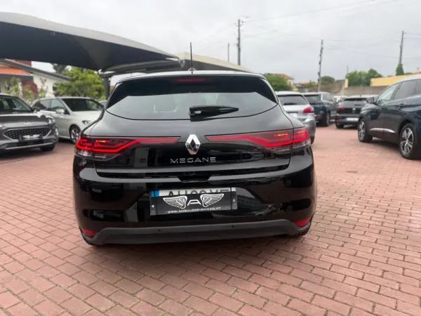 Renault Mégane 1.5 Blue dCi Intens 6