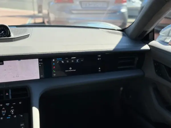 Porsche Taycan Turbo 19