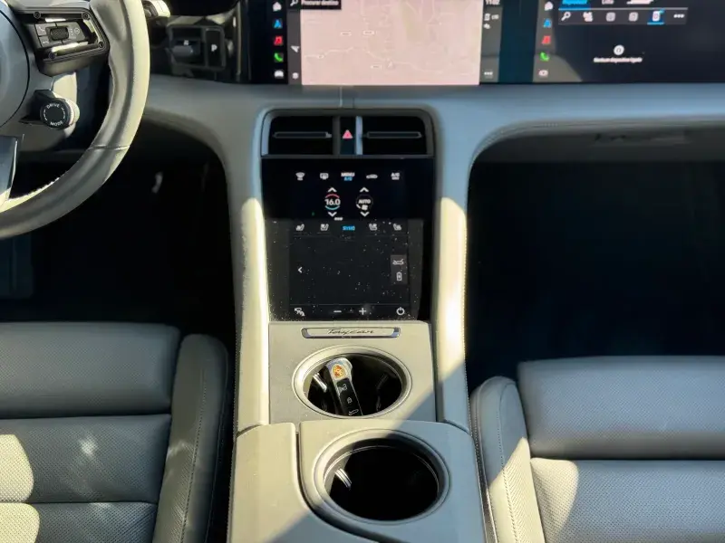 Porsche Taycan Turbo 14