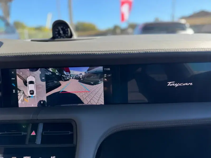 Porsche Taycan Turbo 17