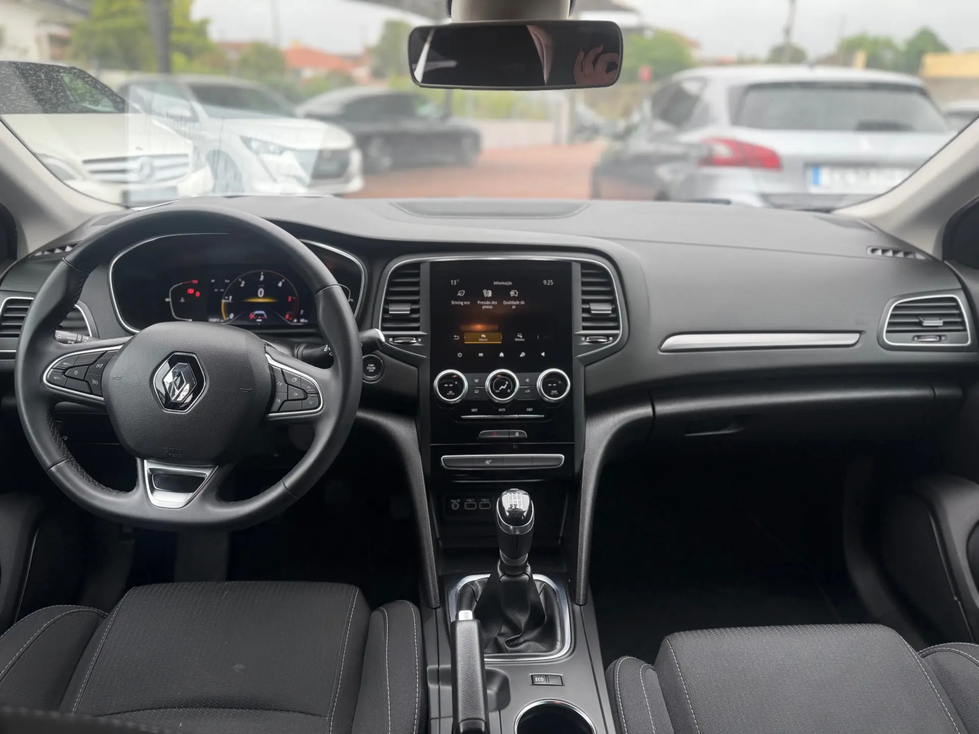 Renault Mégane 1.5 Blue dCi Intens 9