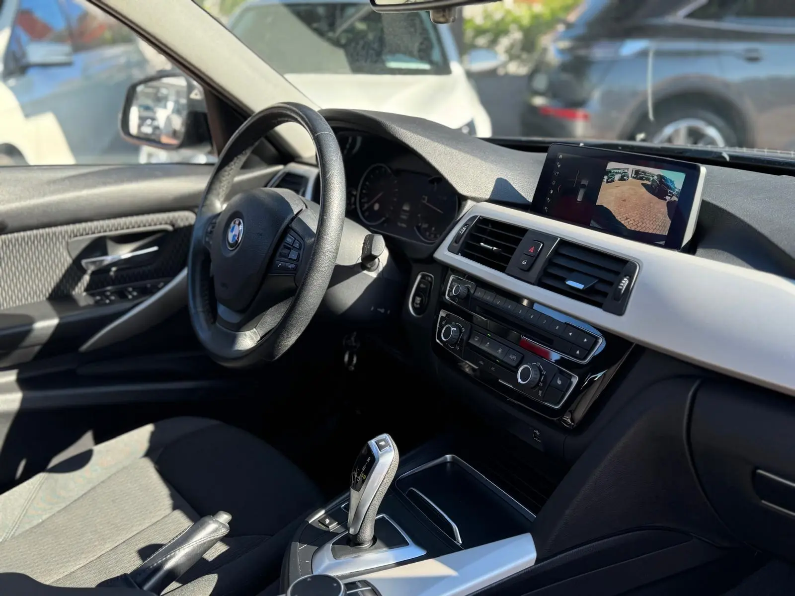 BMW 320 xDrive Auto 14