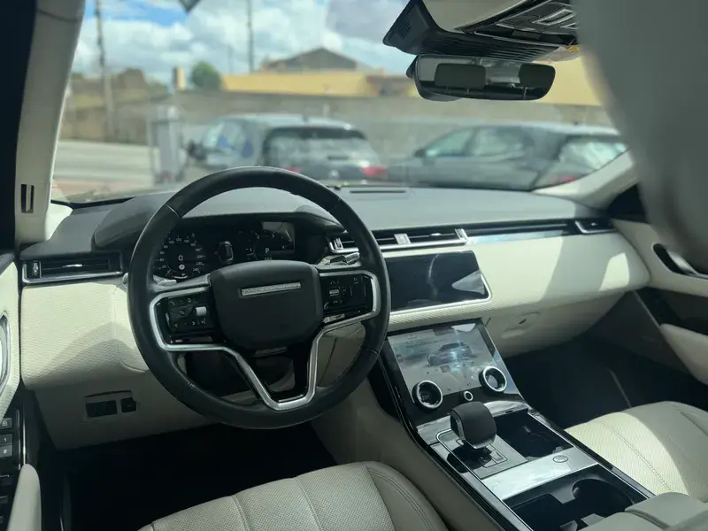 Land Rover Range Rover Velar 2.0 D200 AWD Dynamic SE 22