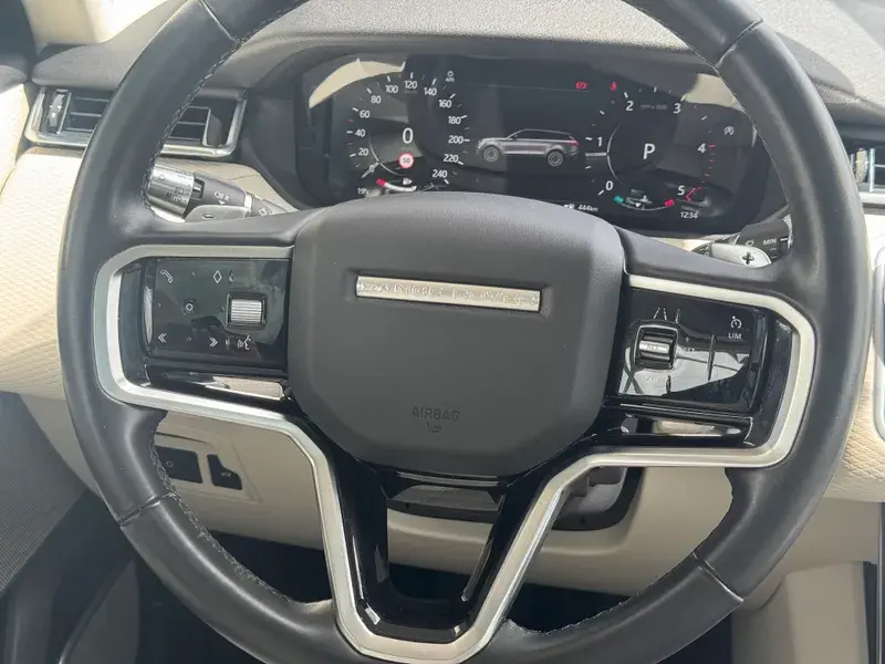 Land Rover Range Rover Velar 2.0 D200 AWD Dynamic SE 33