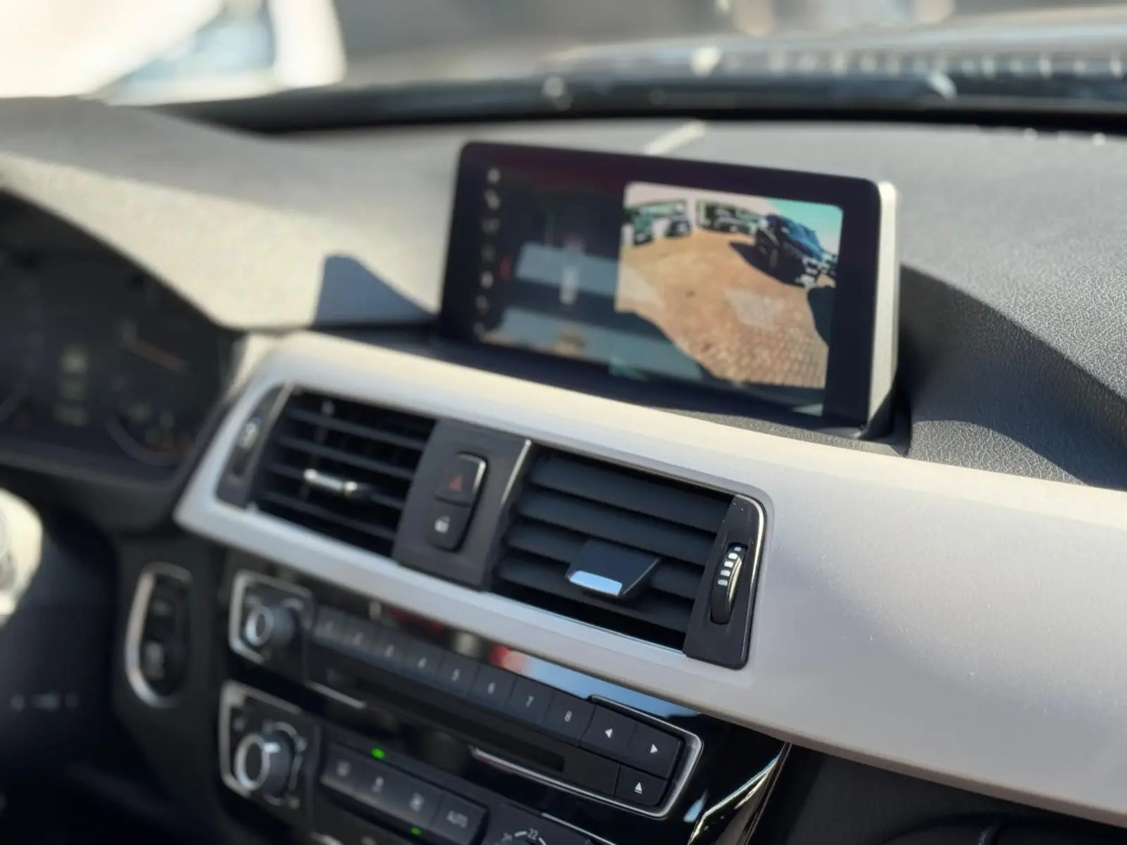 BMW 320 xDrive Auto 19