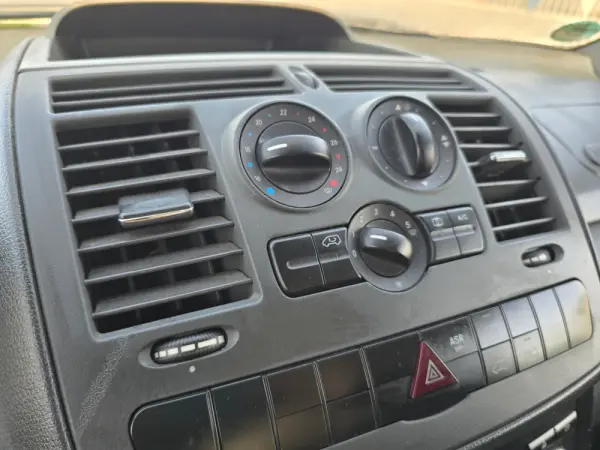Mercedes-Benz Vito Longa 16