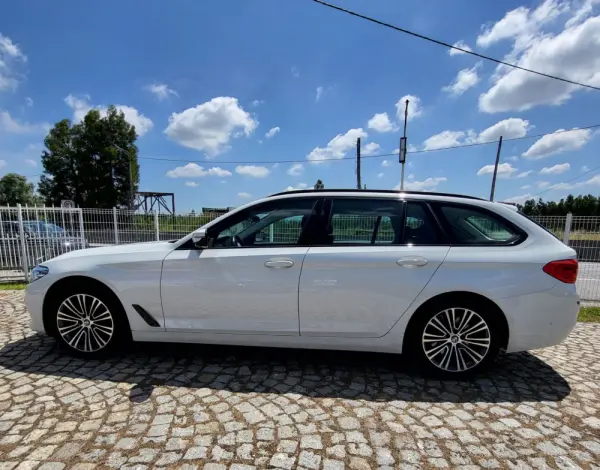 BMW 520 Line Sport Auto 12