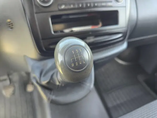 Mercedes-Benz Vito Longa 18