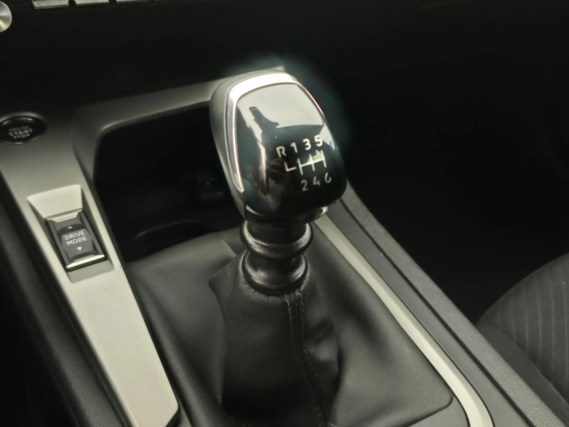 Peugeot 308 SW BlueHDi 130 Active Pack 21